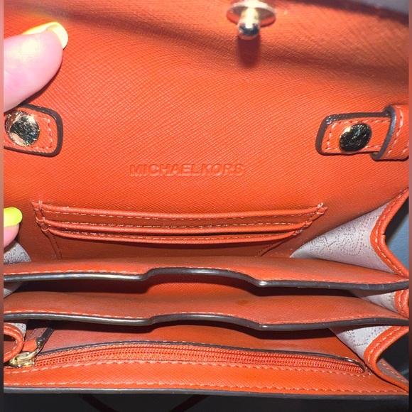 Michael Kors Crossbody - Picture 4 of 10